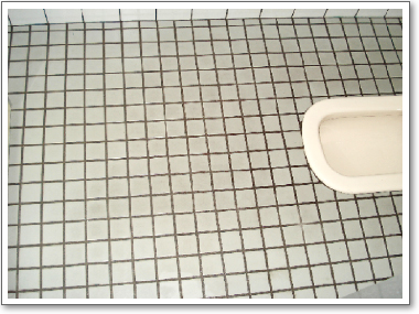 トイレのタイル クリーニング後